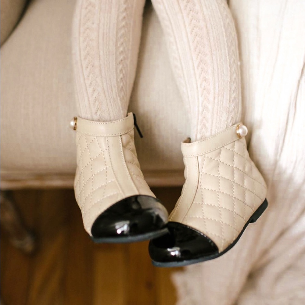 Luxurious Amelia booties